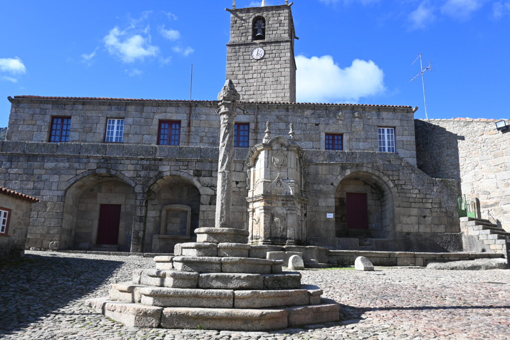 Castelo de Castelo Novo invid Serra da Gardunha och Fundao